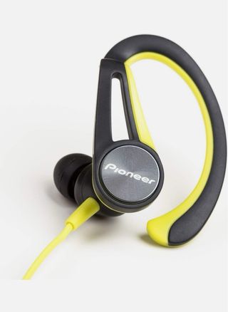 Auriculares PIONEER SE-E5T deportivos. A ESTRENAR