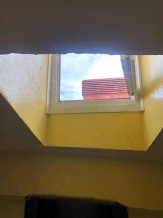 Trastero en buhardilla.