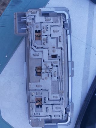 Luz interior Nissan Almera Tino