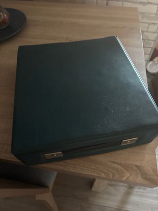 Olivetti Dora: Máquina de escribir