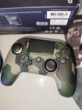 Nacon Revolution Unlimited PS4 Camo