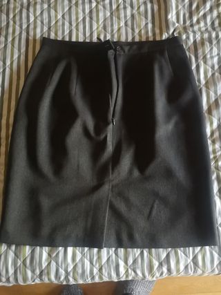 Traje chaqueta falda verde oliva