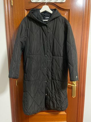 Chaqueta acolchada Pull&Bear negra