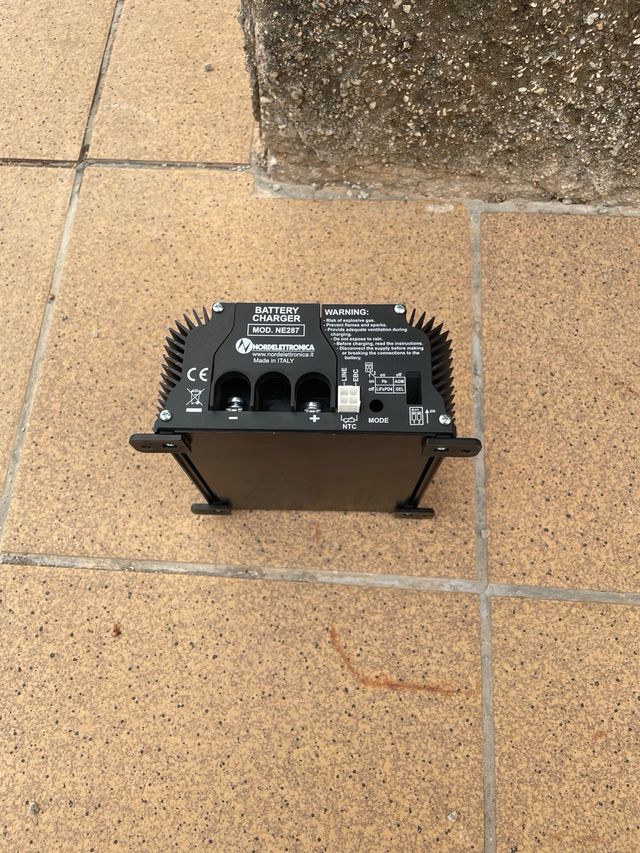 Cargador baterías NE287 - Nordelettronica