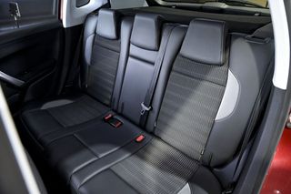 Peugeot 2008   Allure BlueHDi 120 SS EAT6