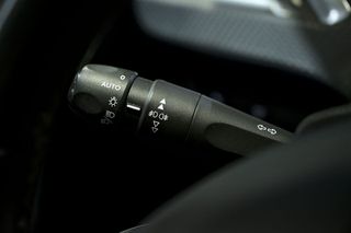 Peugeot 2008   Allure BlueHDi 120 SS EAT6