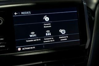 Peugeot 2008   Allure BlueHDi 120 SS EAT6