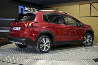 Peugeot 2008 Allure BlueHDi 120 SS EAT6