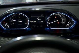 Peugeot 2008 Allure BlueHDi 120 SS EAT6