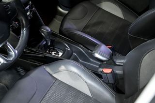 Peugeot 2008 Allure BlueHDi 120 SS EAT6