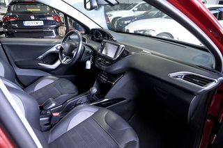 Peugeot 2008 Allure BlueHDi 120 SS EAT6