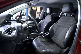 Peugeot 2008 Allure BlueHDi 120 SS EAT6