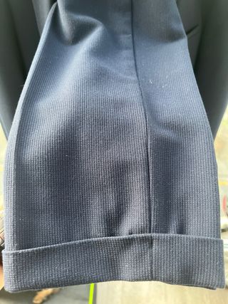 Traje azul marino
Americana 46
Pantalón 40
