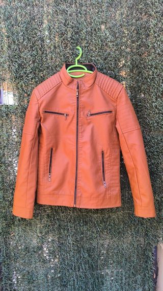 Cazadora marrón polipiel hombre