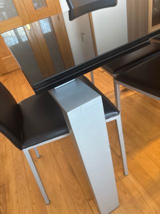 Mesa comedor 4 sillas - cristal negro