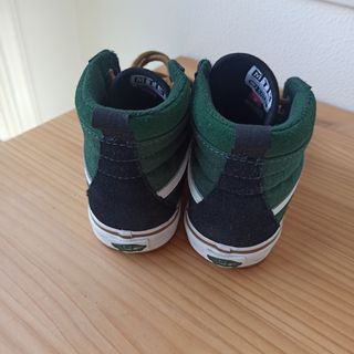 Vans Sk8-Hi - Talla 38 - Verde y Negro