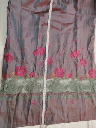 Vestido fiesta sin estrenar con la  etiqueta