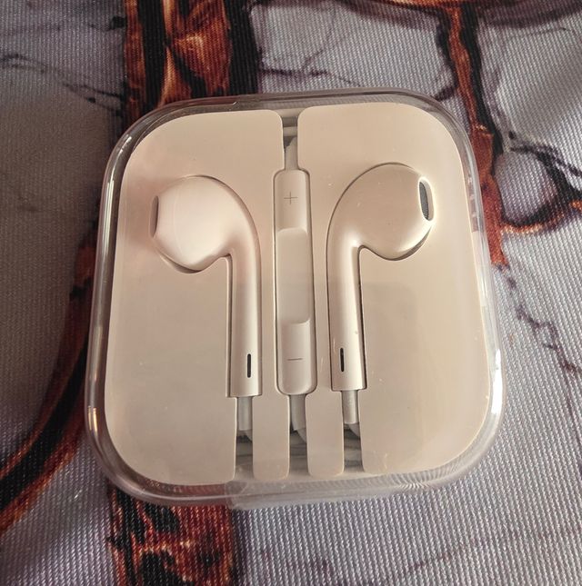 Cuffie Apple ear pods con jack