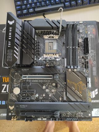 Placa base Asus Tuf Gaming Z690-Plus D4