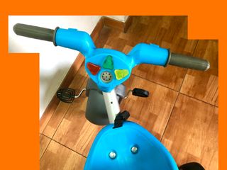 Triciclo infantil c/ manillar