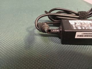 Cargador Toshiba portátil