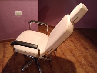 Sillón maquillaje blanco y plateado
