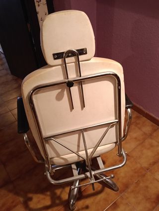 Sillón maquillaje blanco y plateado