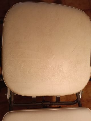 Sillón maquillaje blanco y plateado