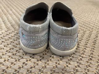 Zapatillas Xti grises con pedrería