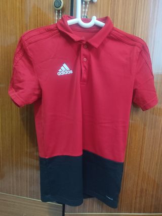 Camiseta Adidas roja y negra
