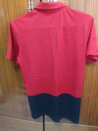 Camiseta Adidas roja y negra