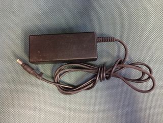 Cargador HP portátil