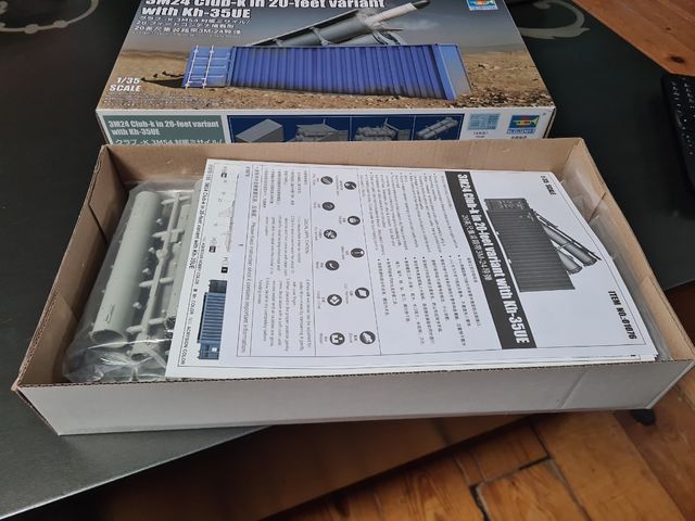 Maqueta 1:35 3M24 Club-K Trumpeter