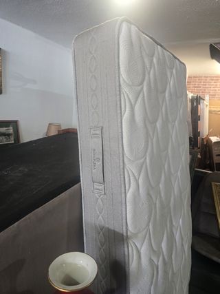 CABECERO, TAPIFLEX Y COLCHÓN