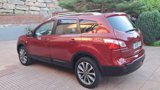 Nissan Qashqai+2 2010