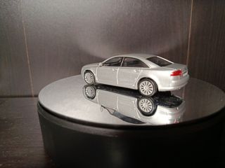 Audi A8 escala 1:43