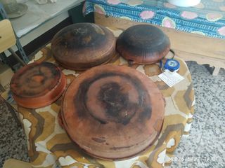 4 Cacerolas/Platos/Bandejas barro antigua. Vintage