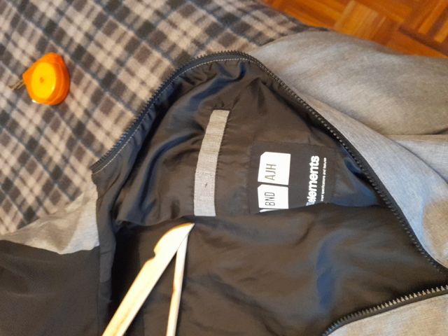 Cazadora Jack & Jones gris - Talla M