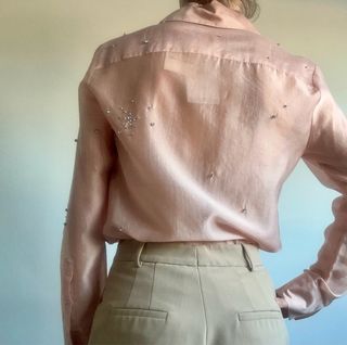 Camisa Zara rosa con pedrería - Talla XS