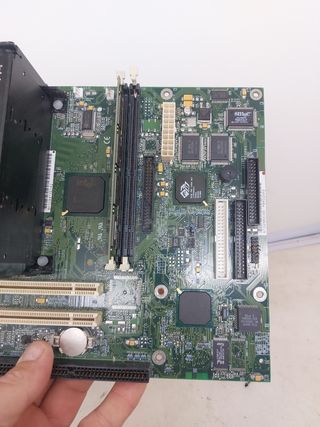 Placa base Intel antigua