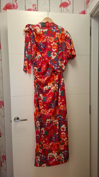 Vestido midi floral rojo, regalo los zapatos