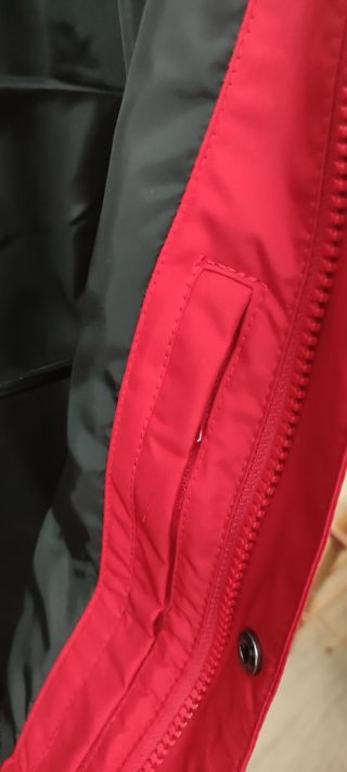 Chaqueta Helly Hansen roja