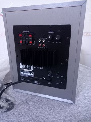 Altavoces y Subwoofer