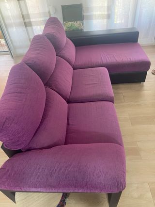 Sofá chaise longue morado 