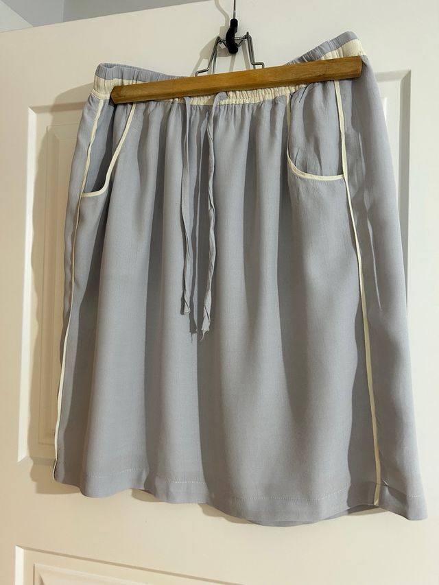 Falda gris Nice Things - Corta