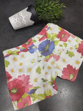 Shorts floreali Mayoral 9 anni