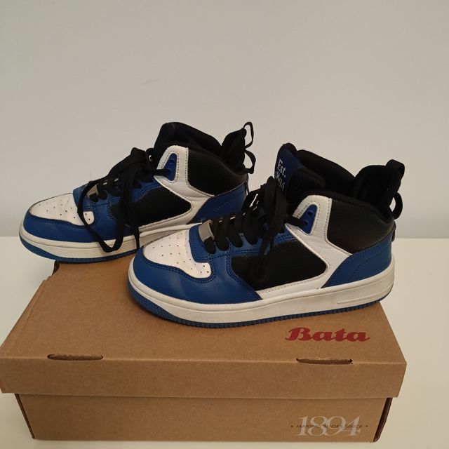 Scarpe Bata bimbo n.32