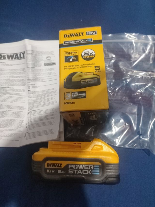 Batería Dewalt PowerStack 18V 5Ah