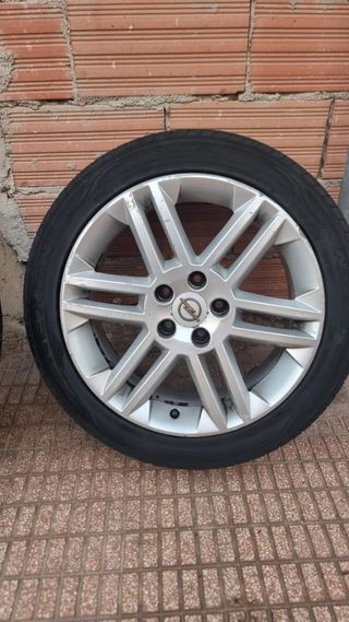 Llantas opel astra 

