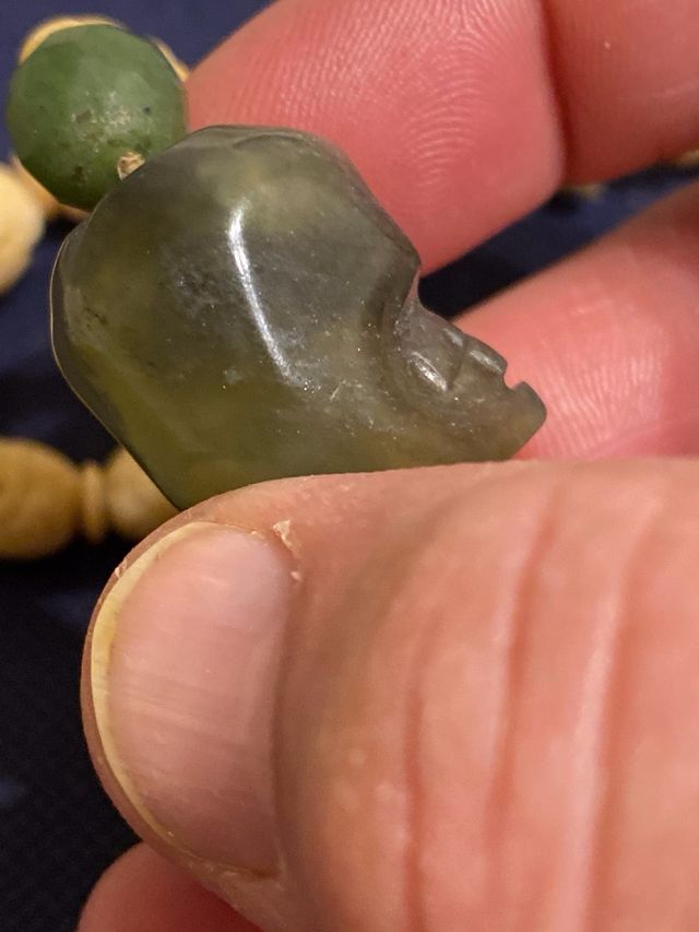 Rosario antico in osso e giada